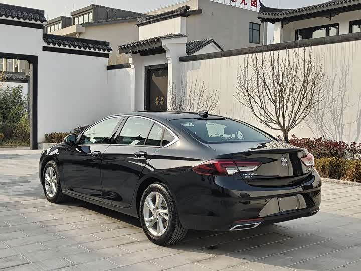 Фото 4 - Buick Regal