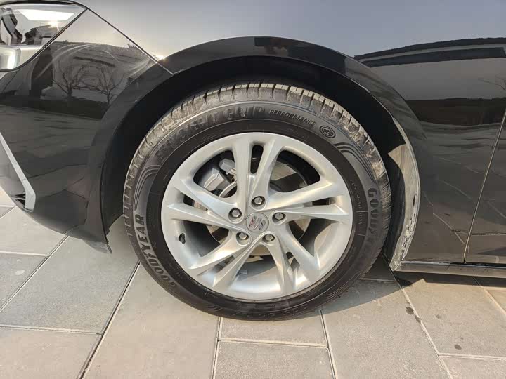 Фото 8 - Buick Regal