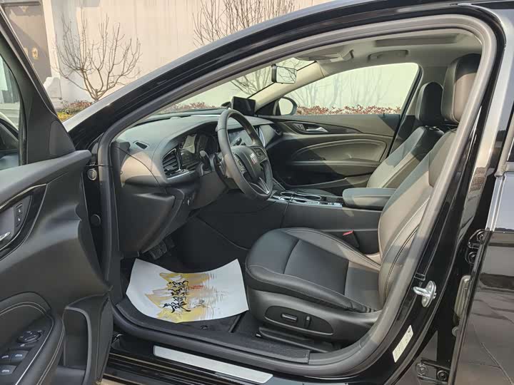 Фото 9 - Buick Regal