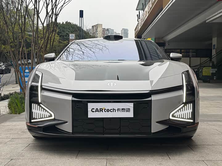 Фото 5 - HiPhi Z