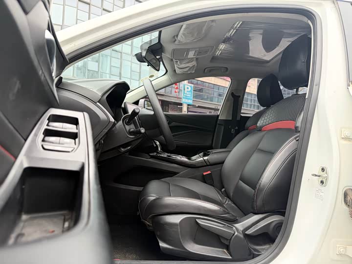 Фото 8 - MG Motor 5