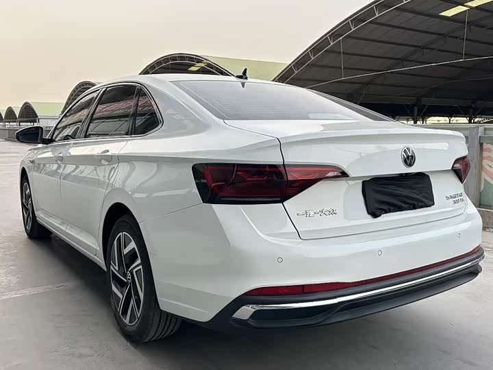 Фото 4 - Volkswagen Sagitar L