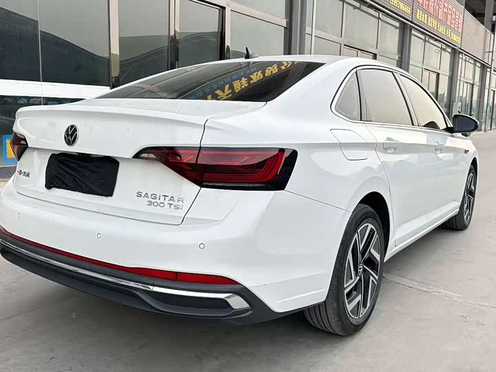 Фото 6 - Volkswagen Sagitar L