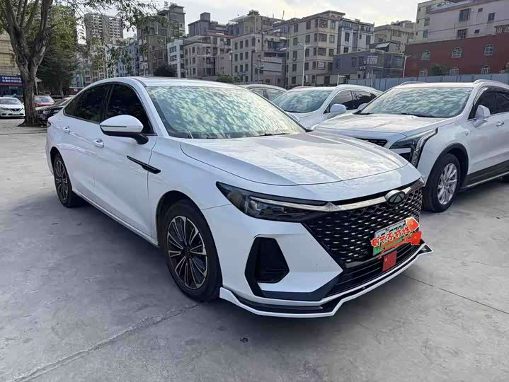 Photo 3 - Chery Fulwin A8