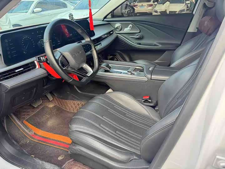 Photo 5 - Chery Fulwin A8