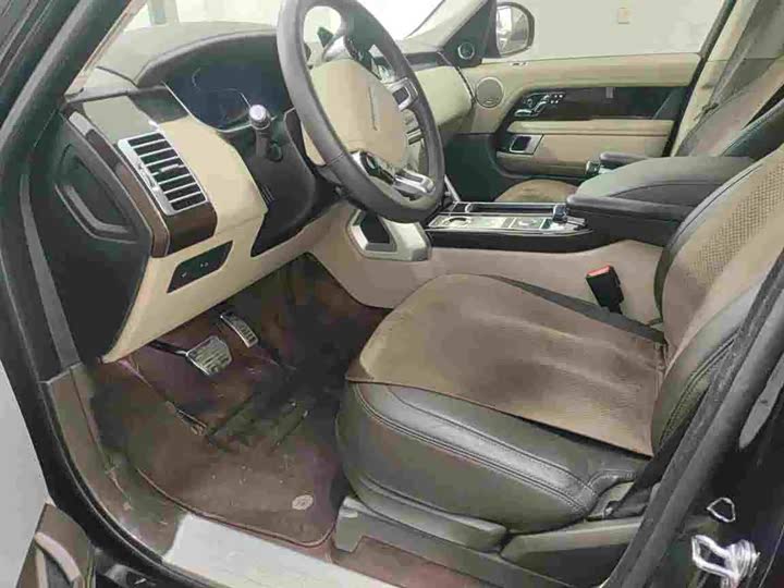 Photo 3 - Land Rover Range Rover