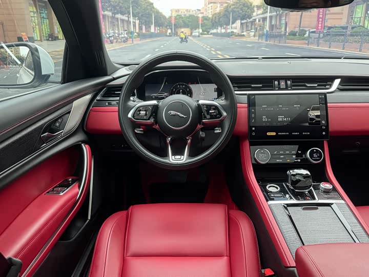 Фото 6 - Jaguar XF L