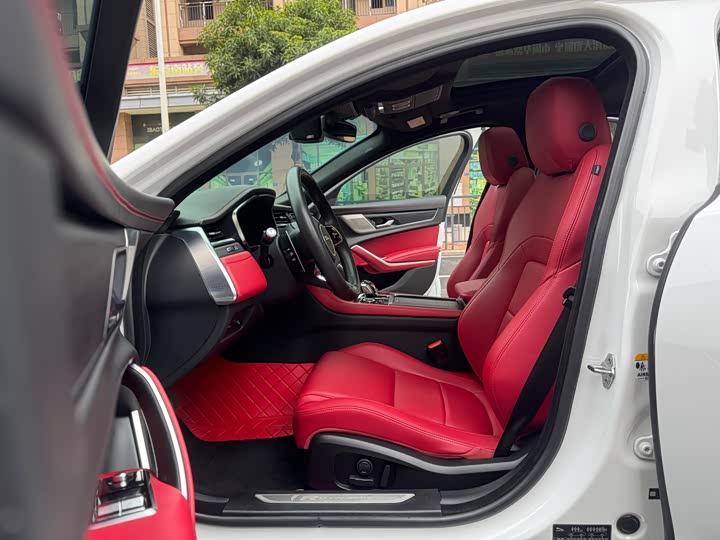 Фото 9 - Jaguar XF L