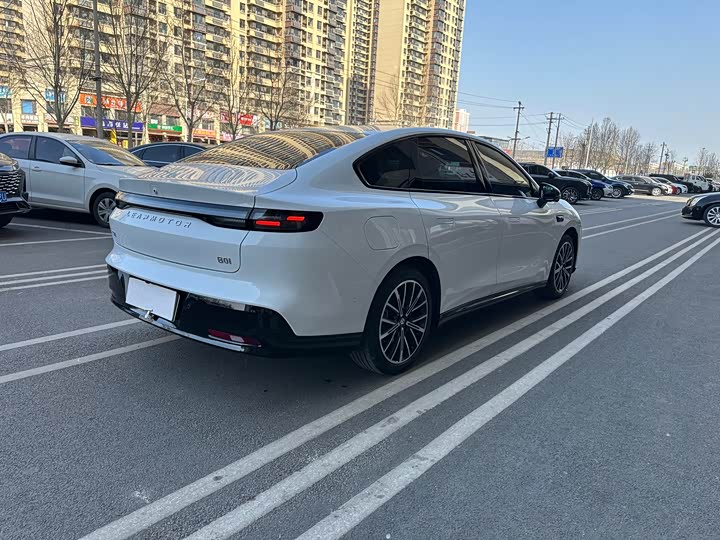 Photo 4 - Leapmotor B01