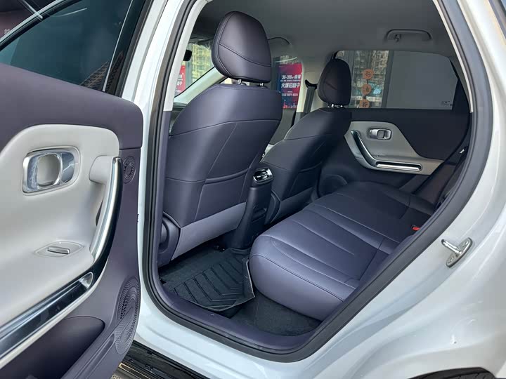 Photo 7 - Leapmotor B01