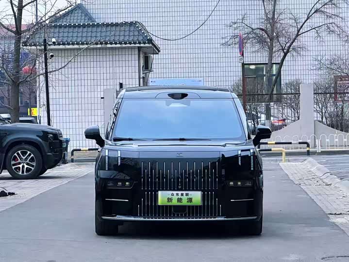 Фото 8 - Zeekr 009