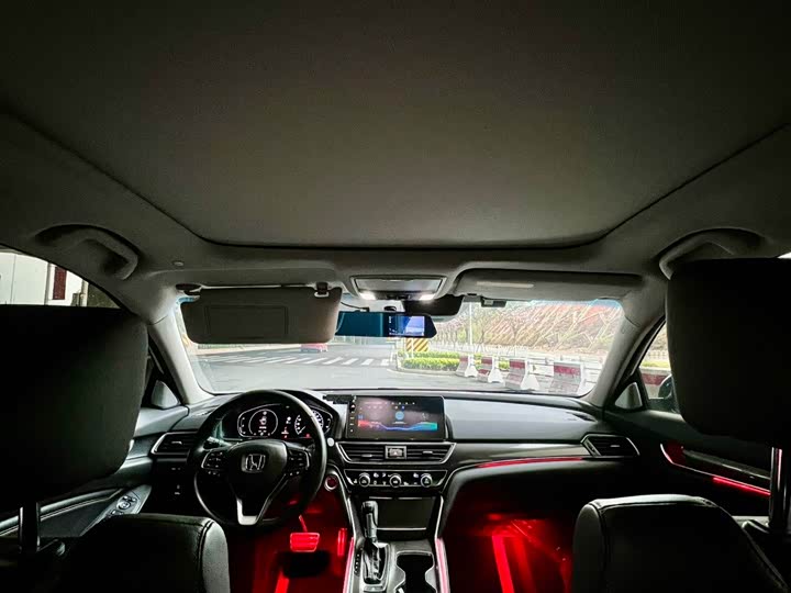 Фото 5 - Honda Accord