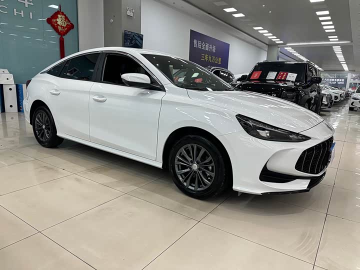 Photo 4 - MG Motor 5