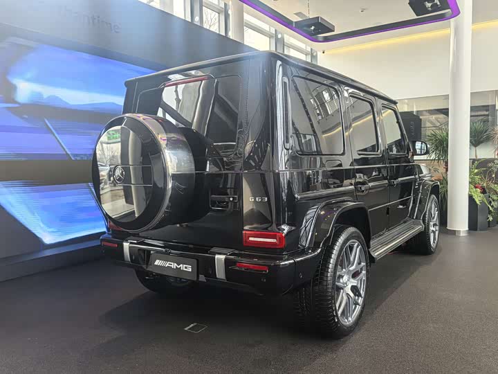 Photo 5 - Mercedes-Benz G-Class AMG