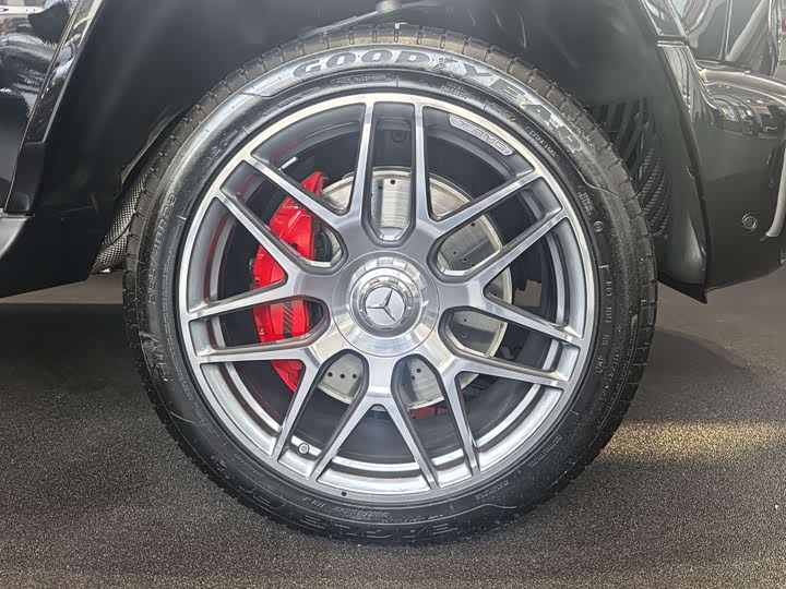 Photo 8 - Mercedes-Benz G-Class AMG