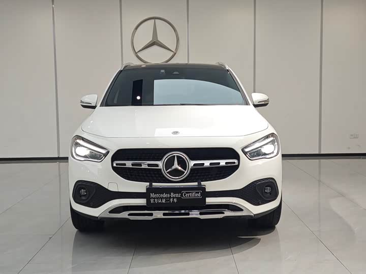 Фото 2 - Mercedes-Benz GLA-Class