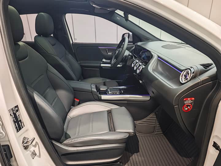 Фото 5 - Mercedes-Benz GLA-Class