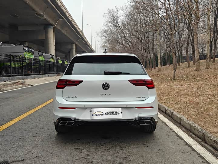 Фото 6 - Volkswagen Golf