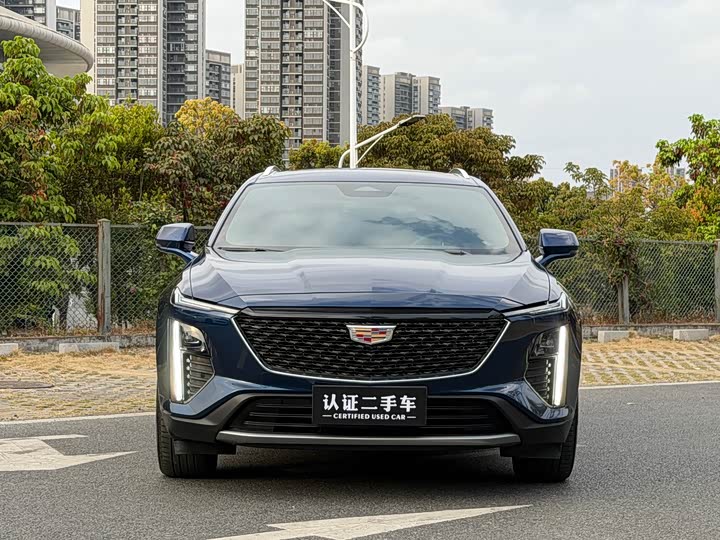 Фото 2 - Cadillac GT4