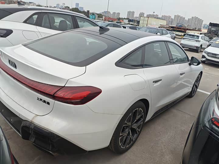 Фото 2 - Audi A5L Sportback