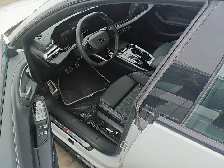 Фото 5 - Audi A5L Sportback