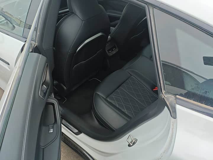 Фото 6 - Audi A5L Sportback