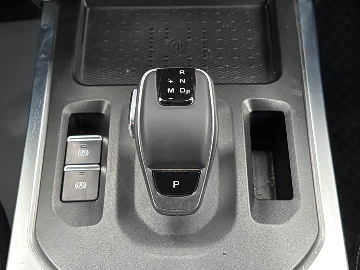 Фото 9 - BAW 212 T01