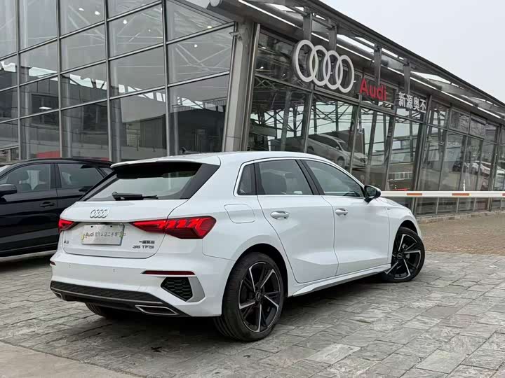 Фото 4 - Audi A3