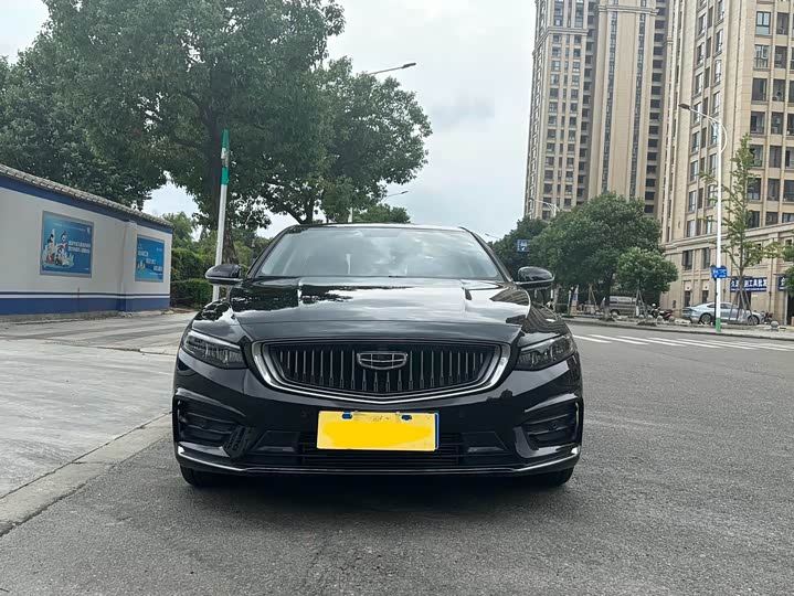 Фото 2 - Geely Preface