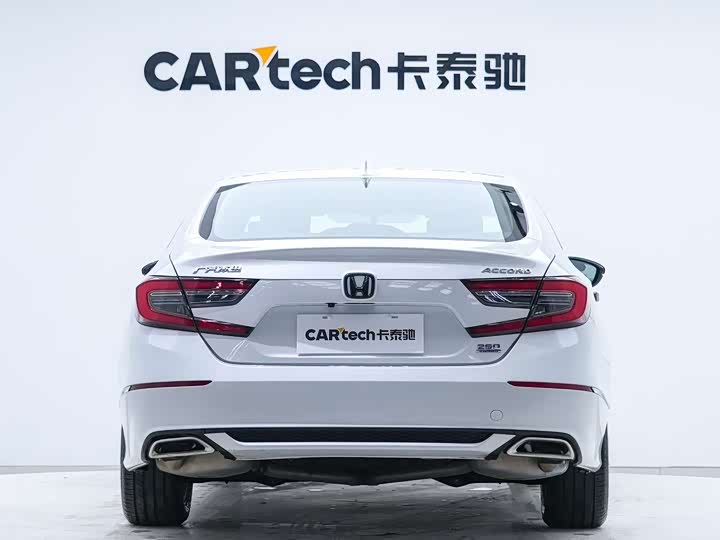 Фото 5 - Honda Accord