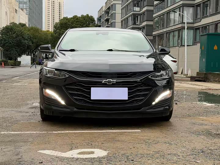 Фото 2 - Chevrolet Malibu XL