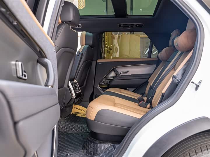 Photo 3 - Land Rover Range Rover Sport