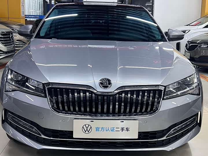 Фото 1 - Skoda Superb