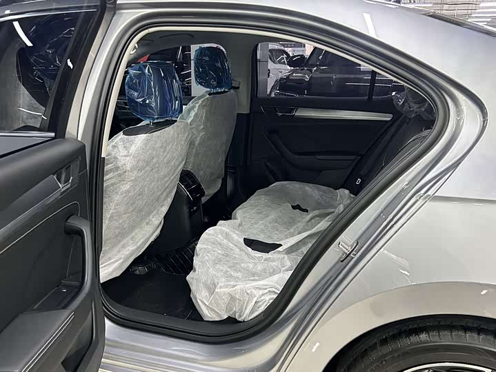 Фото 7 - Skoda Superb