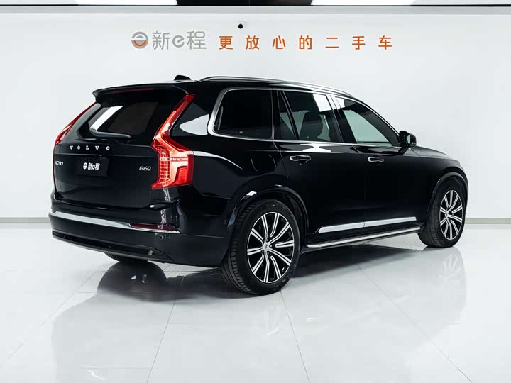 Фото 6 - Volvo XC90