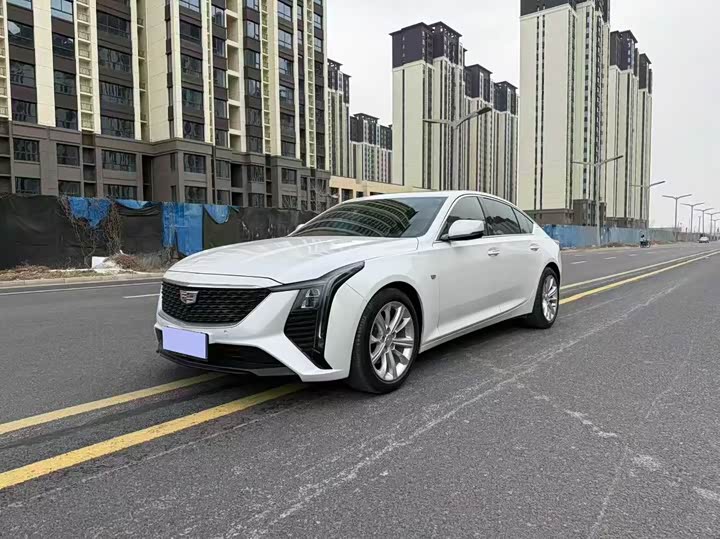 Фото 1 - Cadillac CT5