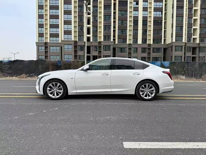 Фото 8 - Cadillac CT5
