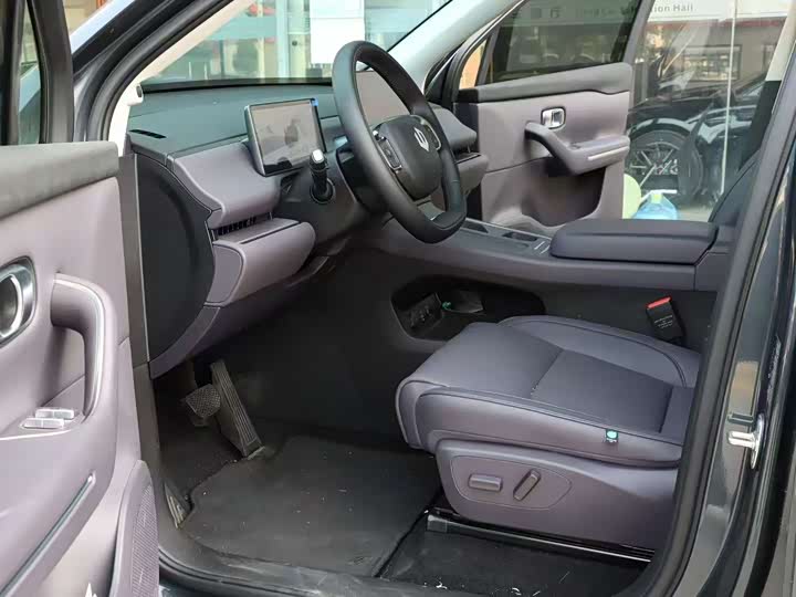 Фото 2 - Leapmotor C10