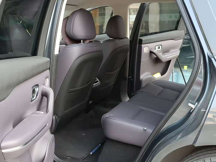 Фото 5 - Leapmotor C10