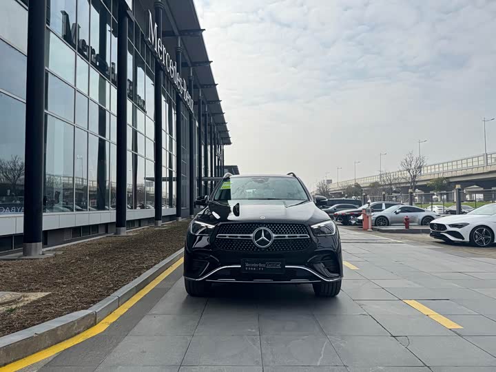 Фото 3 - Mercedes-Benz GLE-Class