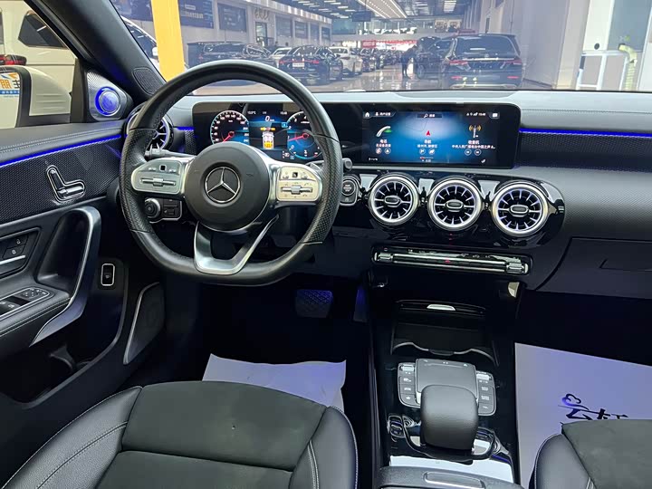 Фото 6 - Mercedes-Benz A-Class