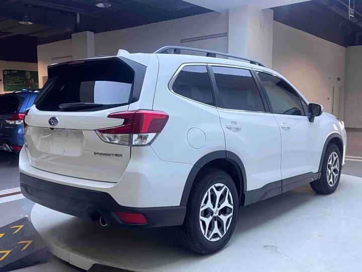 Фото 6 - Subaru Forester