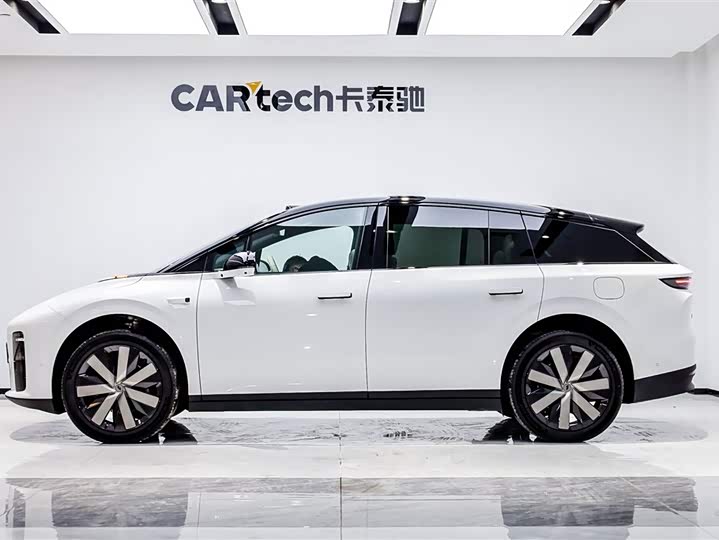 Фото 3 - LiXiang i6