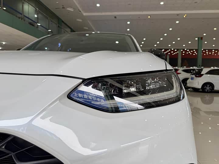 Photo 4 - Honda ZR-V