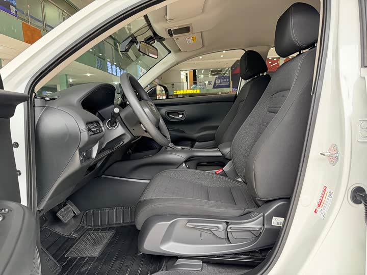 Photo 6 - Honda ZR-V