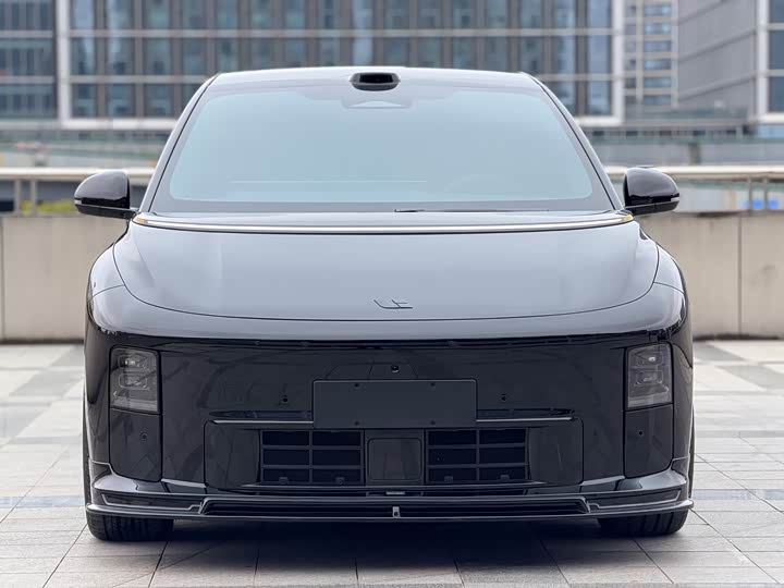 Фото 2 - LiXiang i6