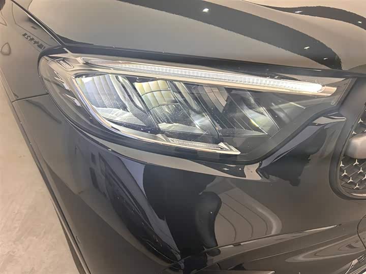 Photo 4 - Mercedes-Benz GLC-Class Hybrid