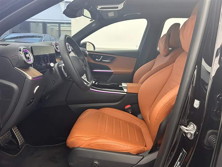 Photo 6 - Mercedes-Benz GLC-Class Hybrid