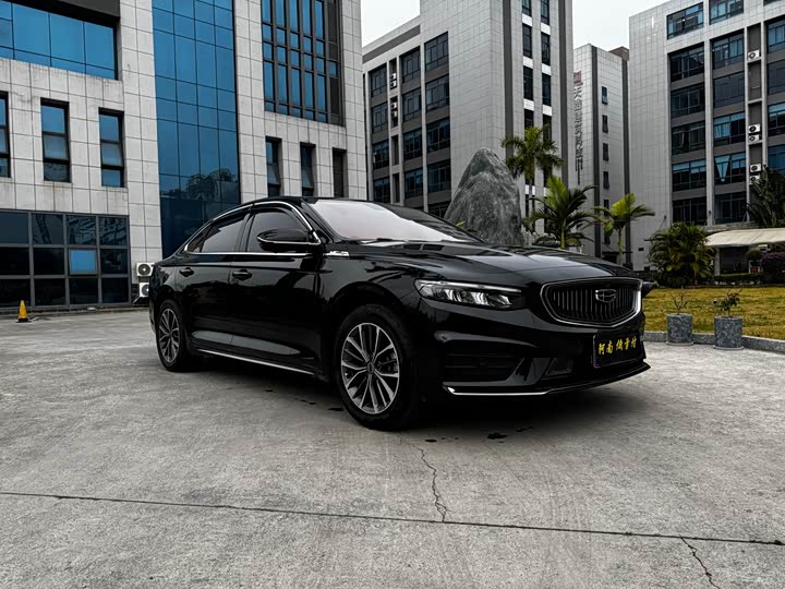 Фото 3 - Geely Preface