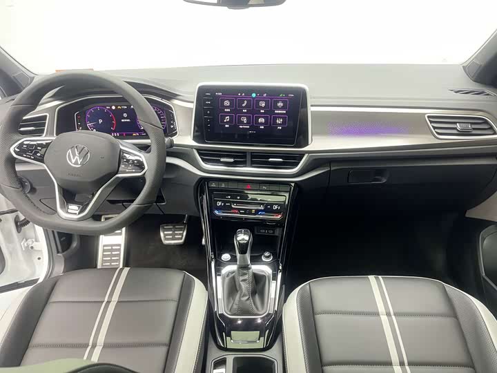 Фото 3 - Volkswagen T-Roc